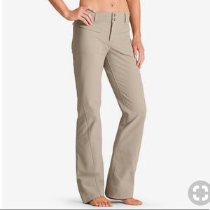 Athleta Dipper Hiking Pants in Khaki size 0